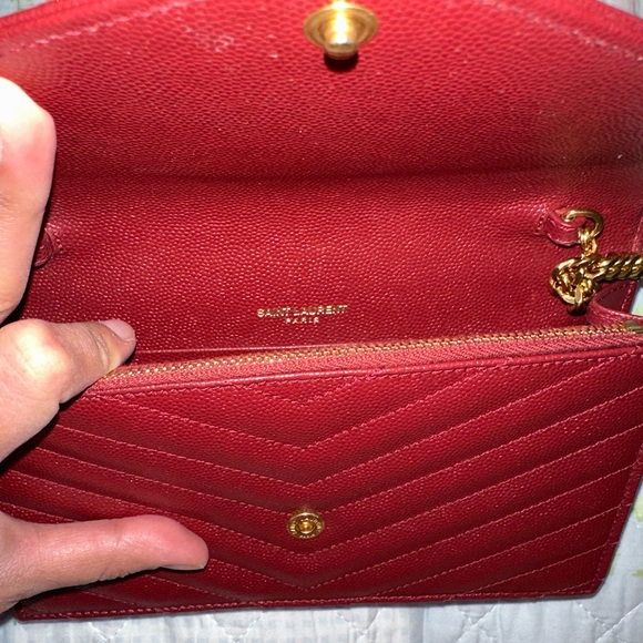 ENVELOPE CHAIN WALLET IN GRAIN DE POUDRE/ Cassandre Envelope Chain Wallet - Picture 3 of 8